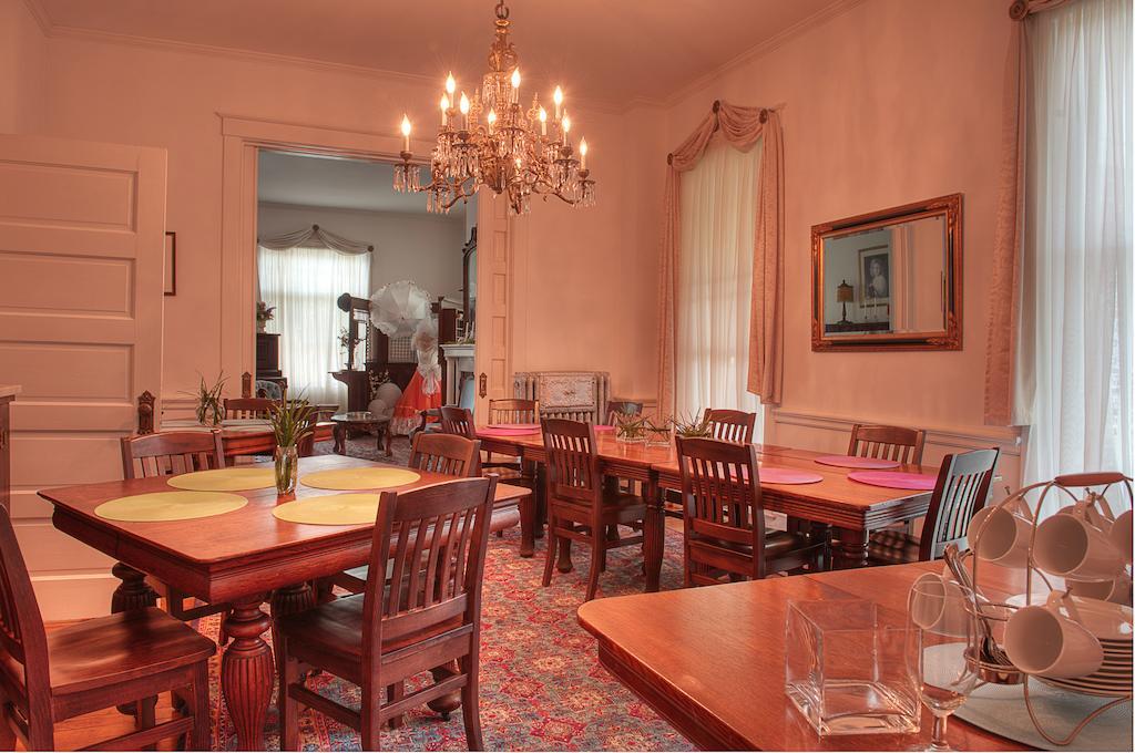 The Jackie O' House Bed And Breakfast Кълъмбъс Екстериор снимка